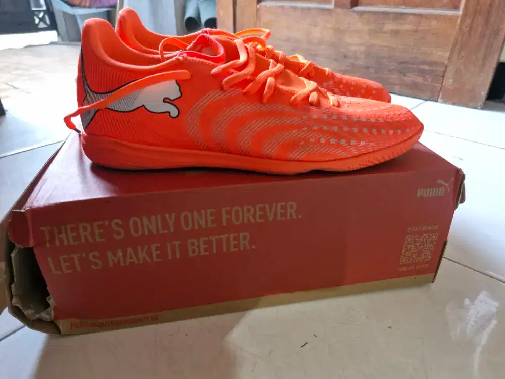 Sepatu futsal Puma 100% original Size 45