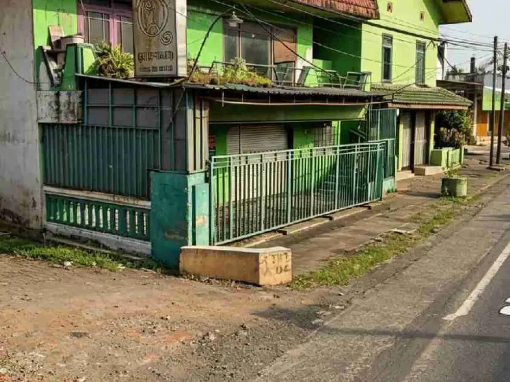 RUMAH PLUS GUDANG LOKASI POROS BULULAWANG KABUPATEN MALANG