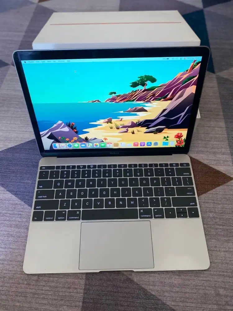 Laptop Retina fullset mulus no minus
