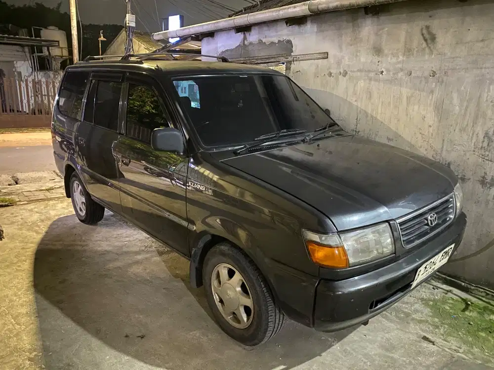Kijang kapsul type LGX