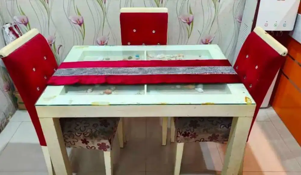 meja makan murah