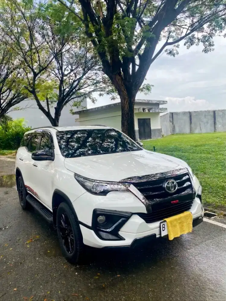 Di Jual cepat Toyota Fortuner 2.4 TRD 2019 Kondisi ISTIMEWA