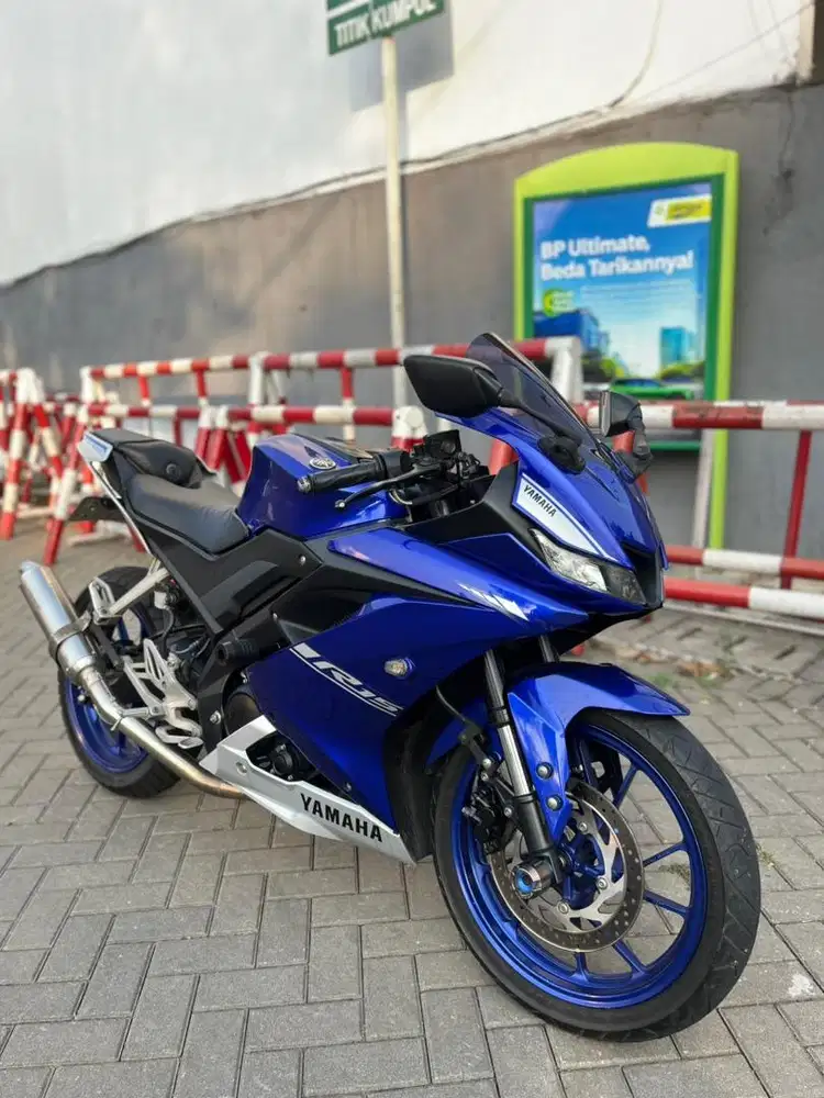 Yamaha R15 V3 blue km rendah