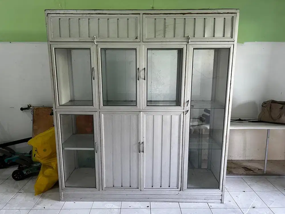 ETALASE BEKAS ALUMINIUM MURAH CANDI SIDOARJO