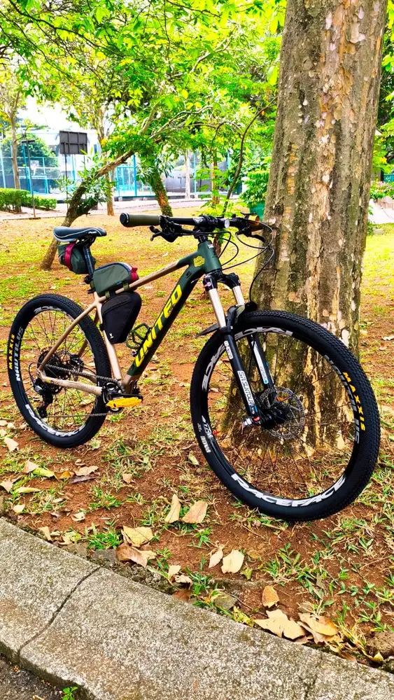 SEPEDA MTB UNITED CLOVIS 6.10 [2026] 27.5
