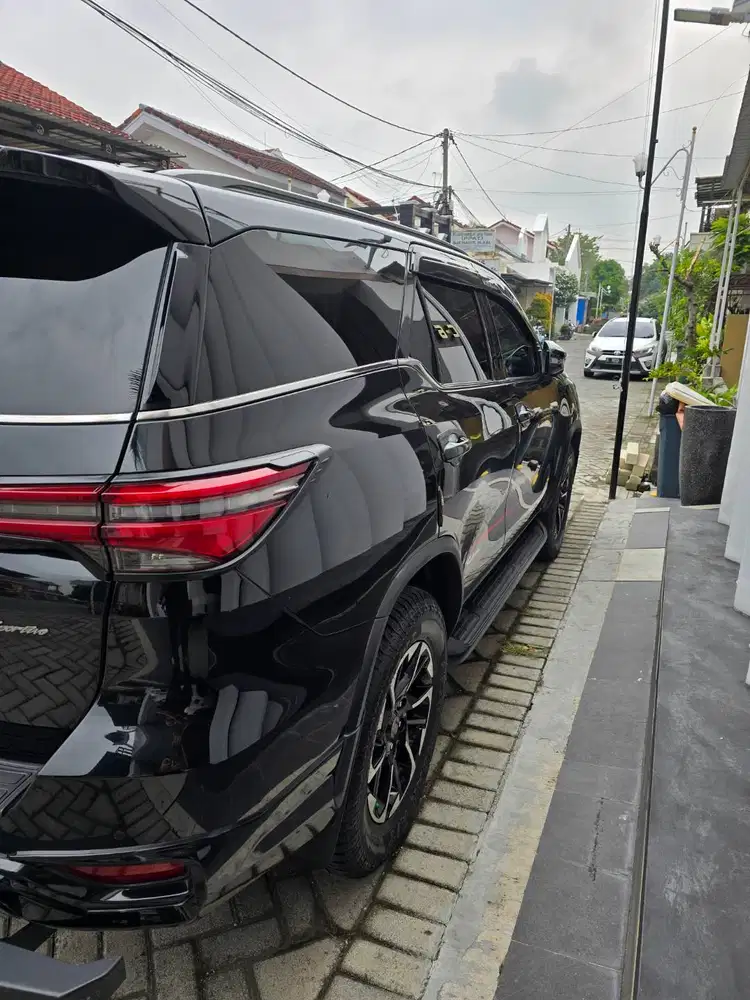 Jual Fortuner 2.4 TRD Sportivo 2021