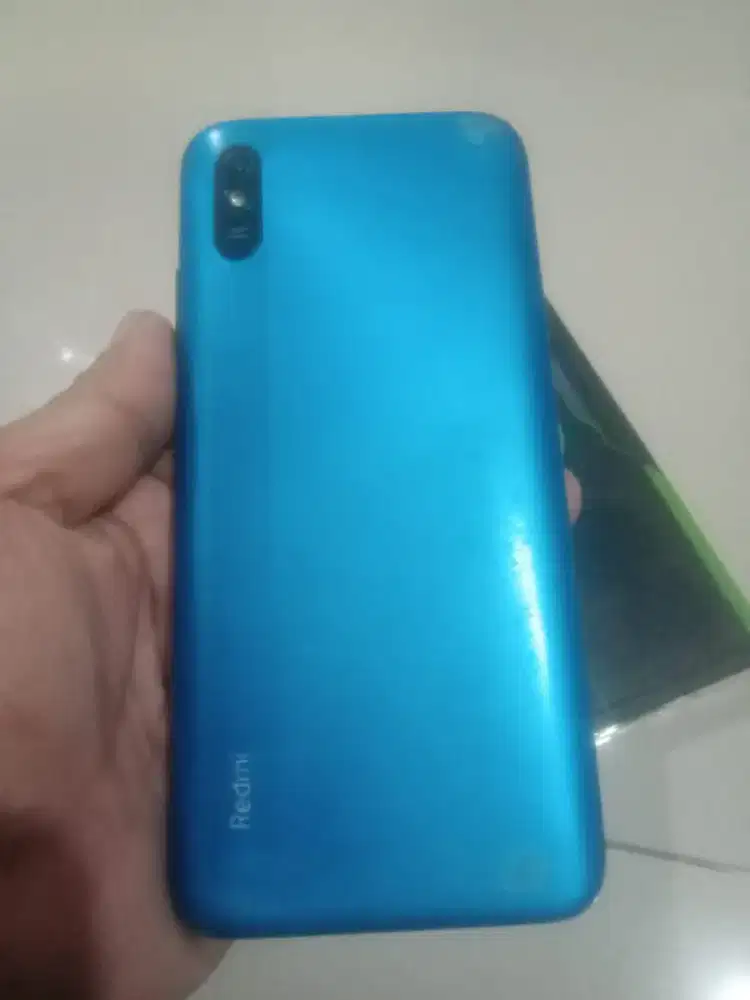 Redmi 9A 2/32 normal tinggal pake aja layar ori ada garis tipis item
