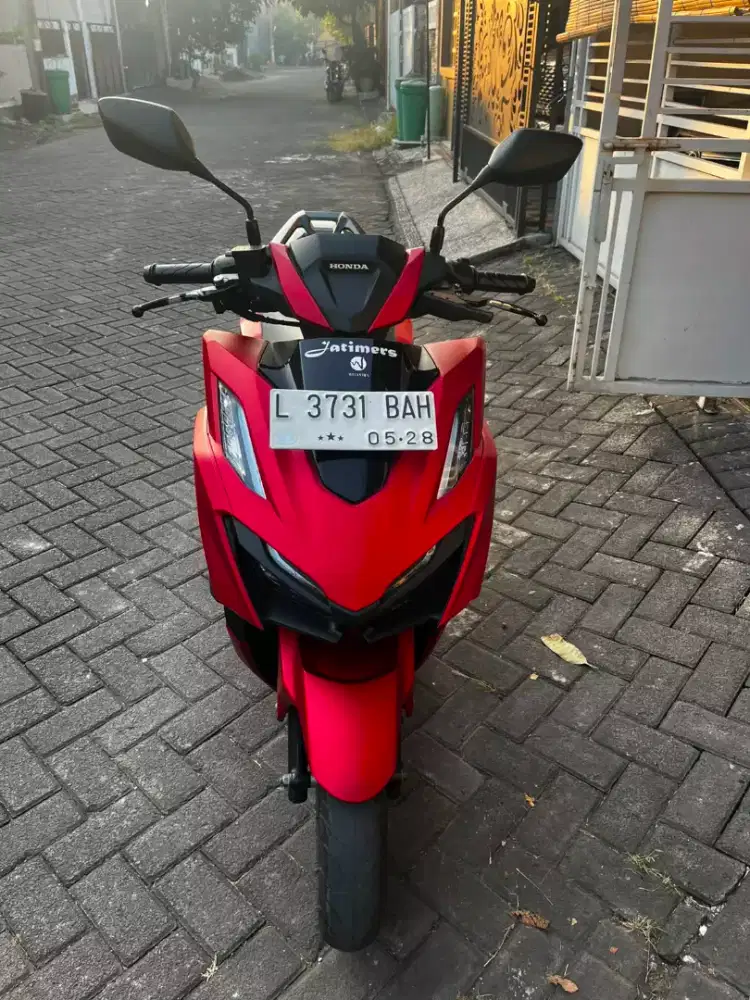 Vario 160 CC matic warna merah keluaran pertama
