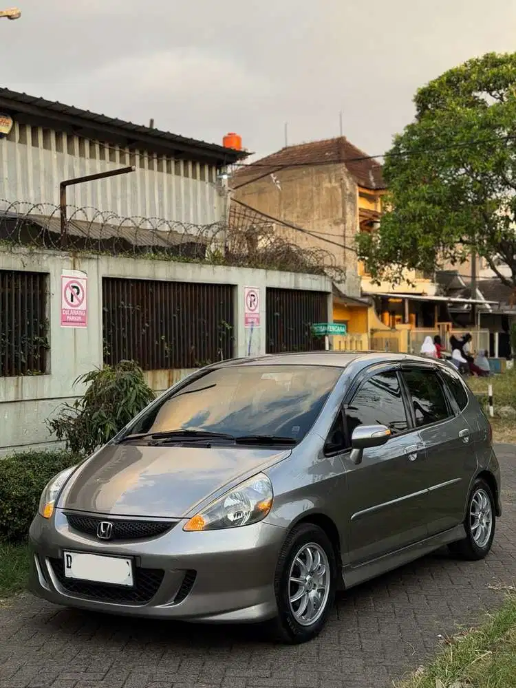 Jazz VTEC MMC Top Grade AT 2006 Dual Airbag, ABS, ss lengkap pajak isi