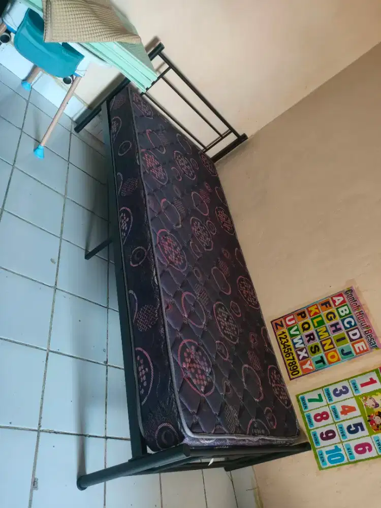 Spring Bed Ranjang dan Kasur lengkap