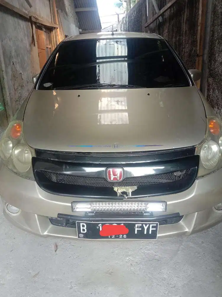 Honda Stream 2002 Bensin