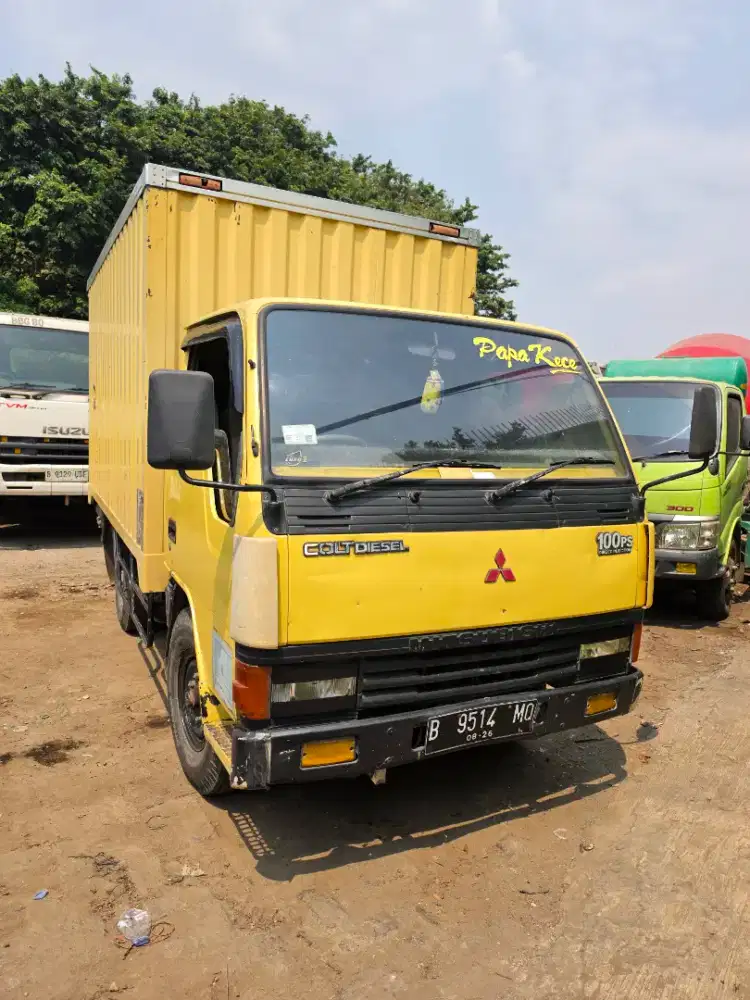 Mitsubishi colt diesel 100 ps ban 4 engkel thn 2006 bok besi jumbo