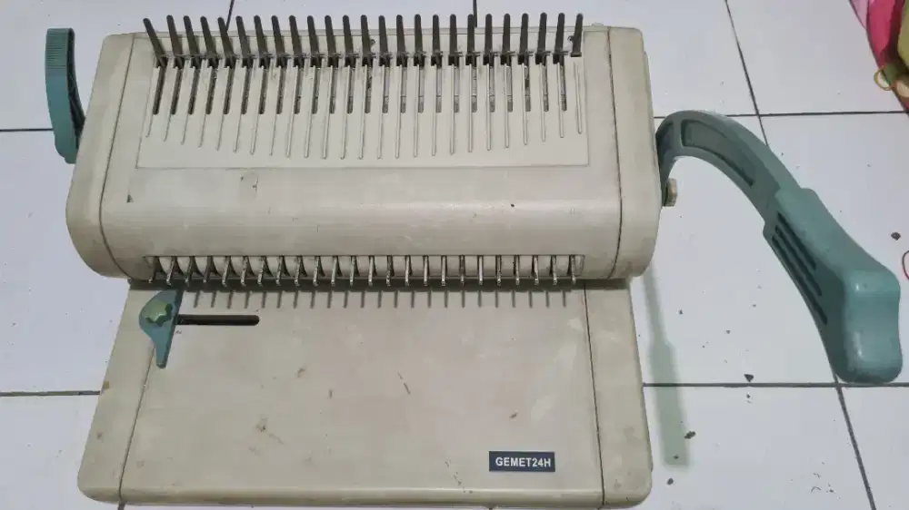 Dijual alat jilid spiral plastik