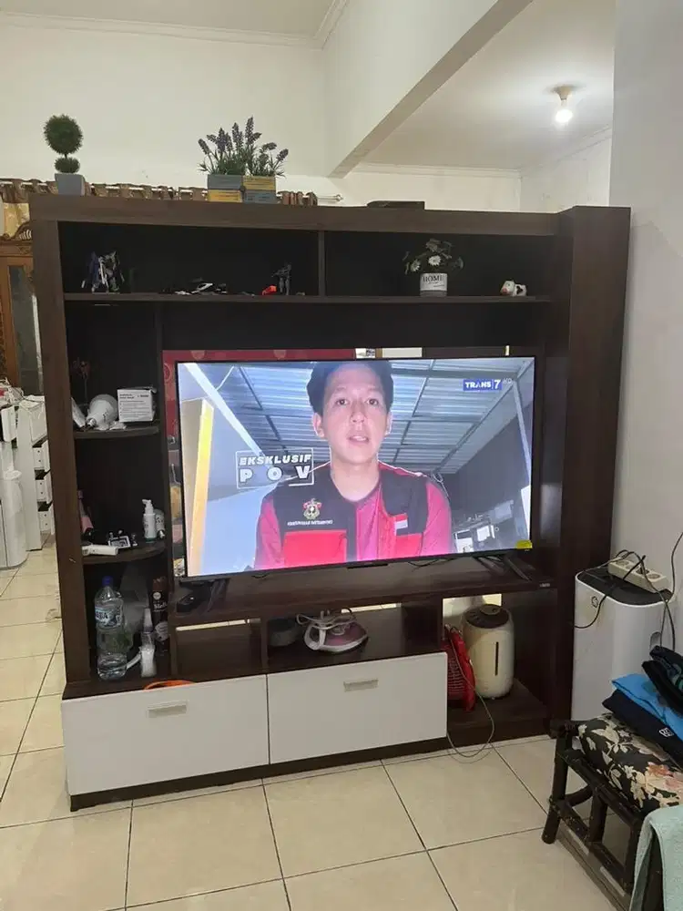 Back drop tv merk informa