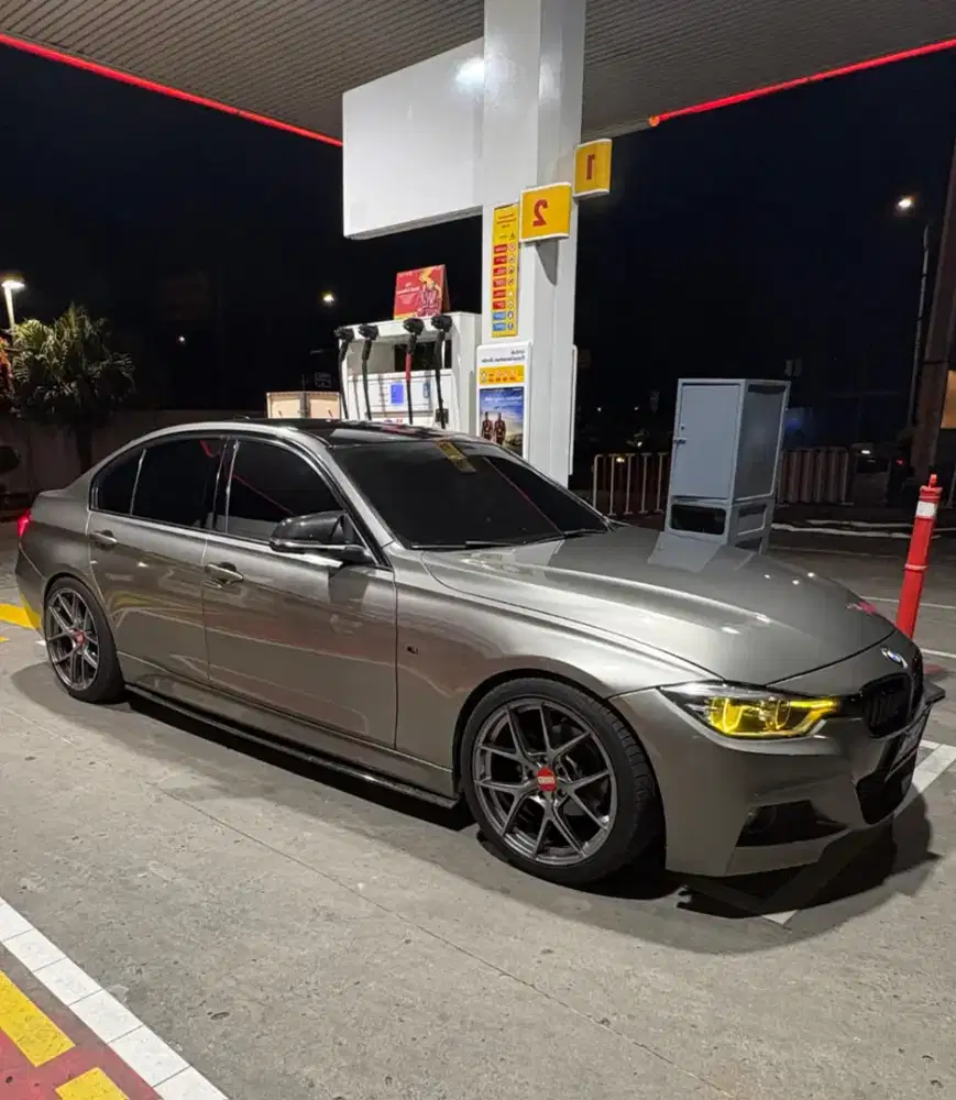 MURAH CASH. BMW 320i LCi M Sport 2017 f30 2016 luxury 330i