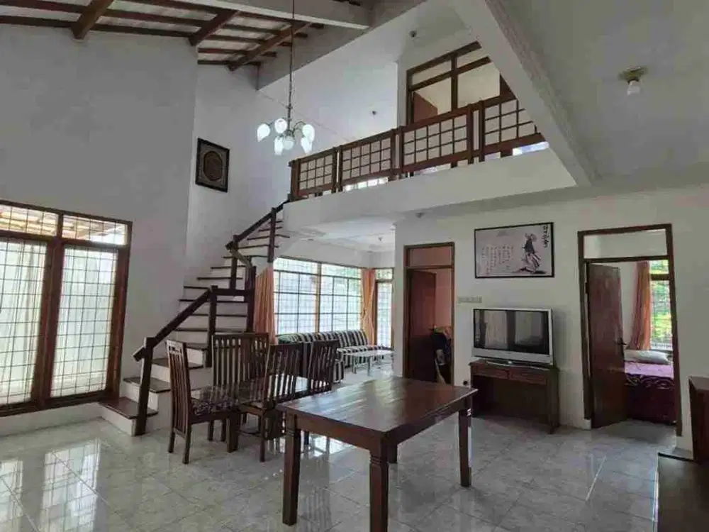 rumah clasic di cigadung dago bandung utara