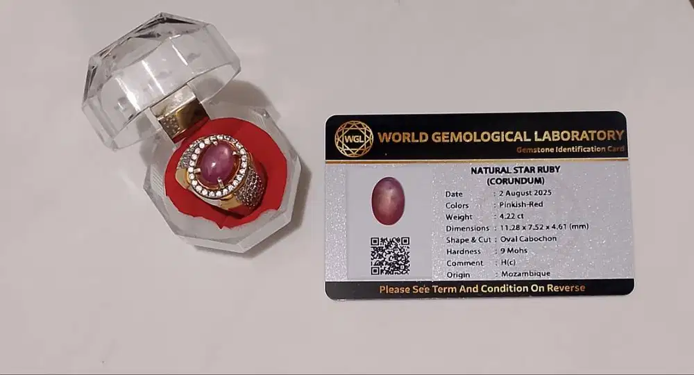 Batu natural ruby