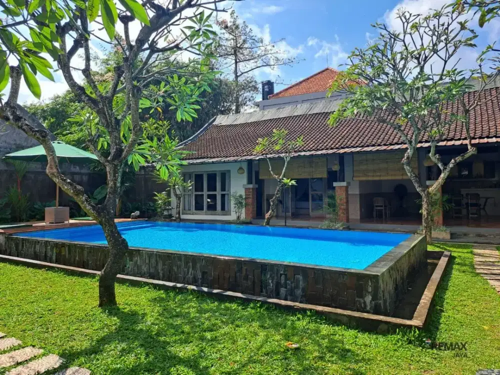 Villa minimalis lingkungan aman dan nyaman Disewakan, di Sanur Kauh
