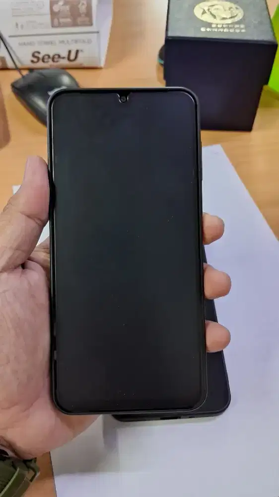 Samsung a17 5g 8/256 1.000% mulus