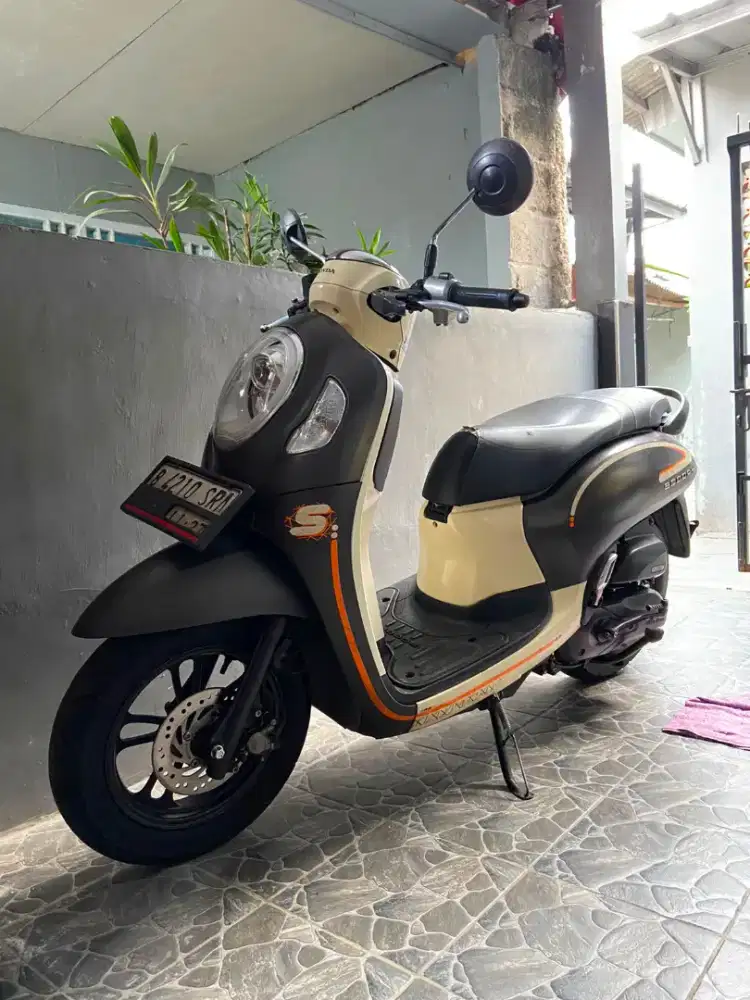 scoopy 2022 cbs iss