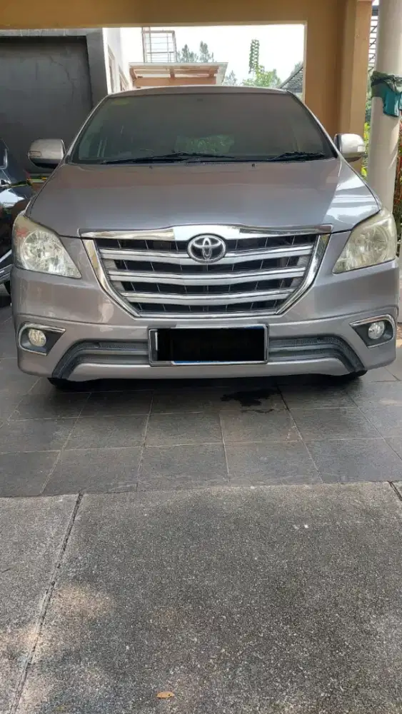 Jual Kijang Innova V2.0 AT