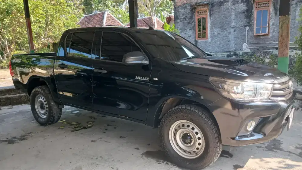 TOYOTA HILUX DC 4X4 E 2016