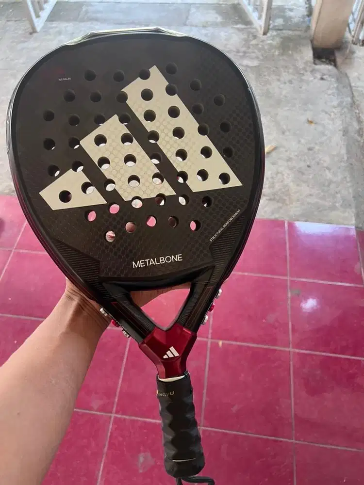 raket padel adidas metalbone ale galan 3.3 2024