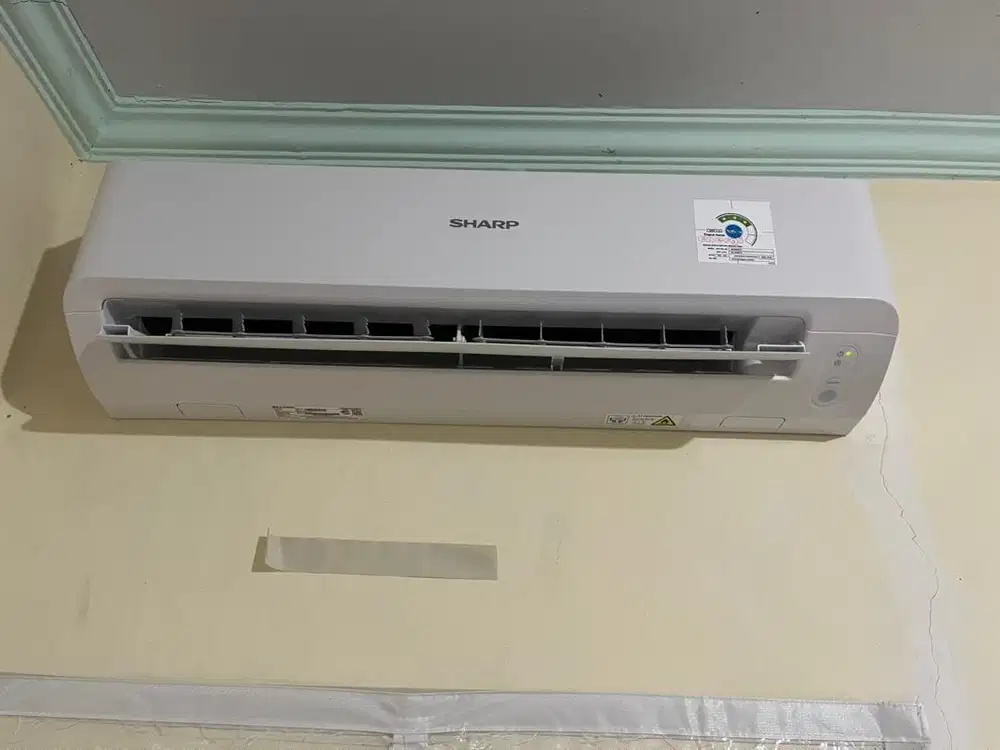 Ac sharp 1/2 pk baru 2 bulan