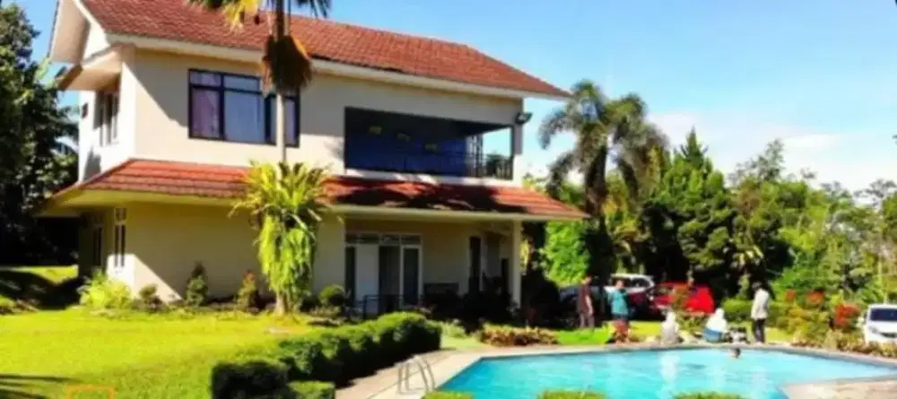 Di jual vila sangat mewah lokasi Gadog Ciawi luas tanah 1 hektar
