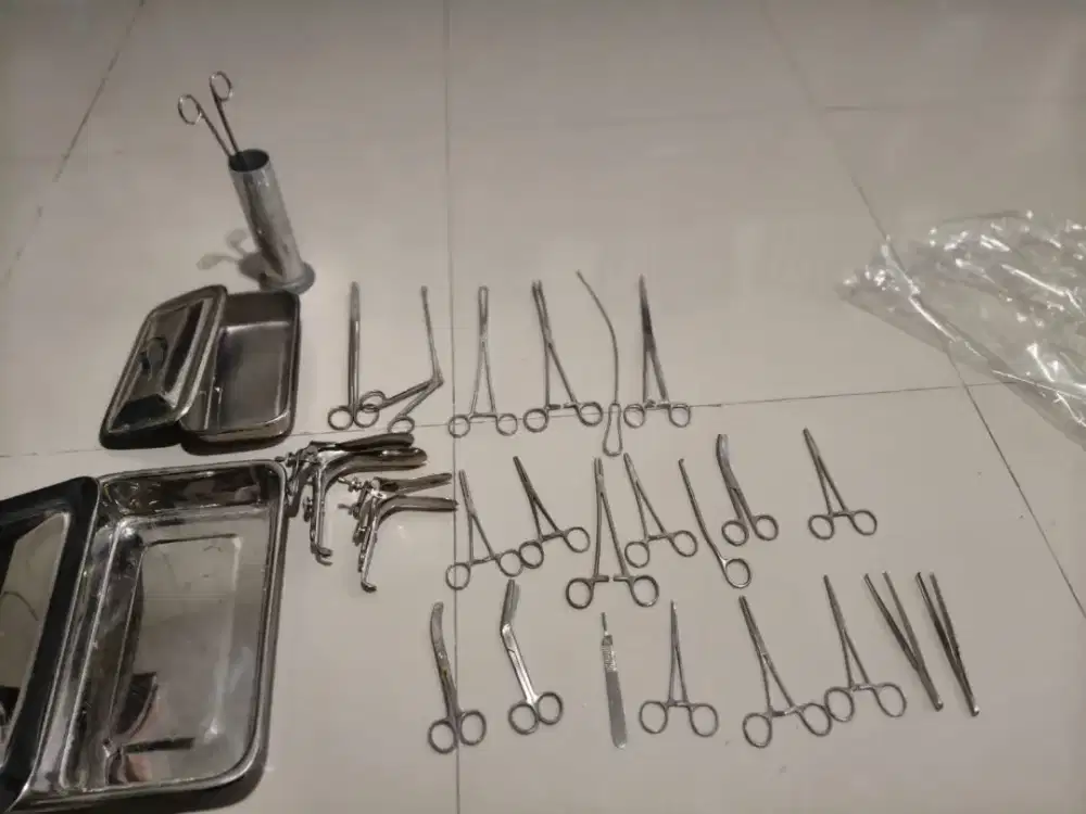 Alat Kesehatan Partus dan IUD Set