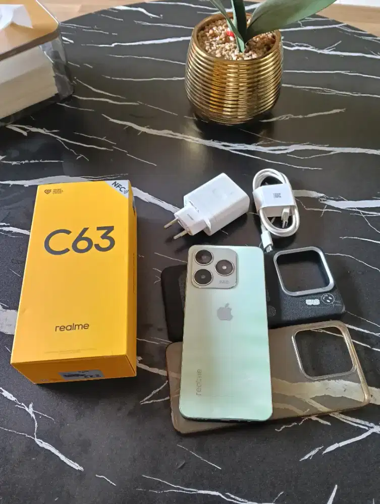 Realme C63 Ram 8 + 8 GB. 128 GB