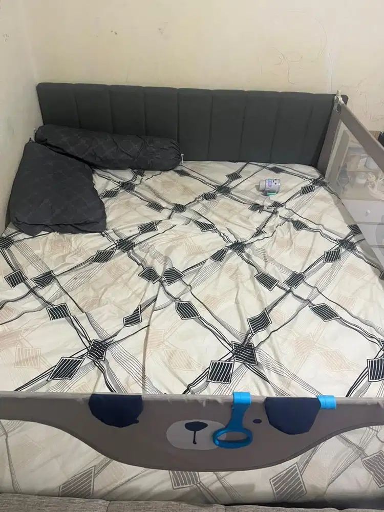 Kasur + dipan 200x180