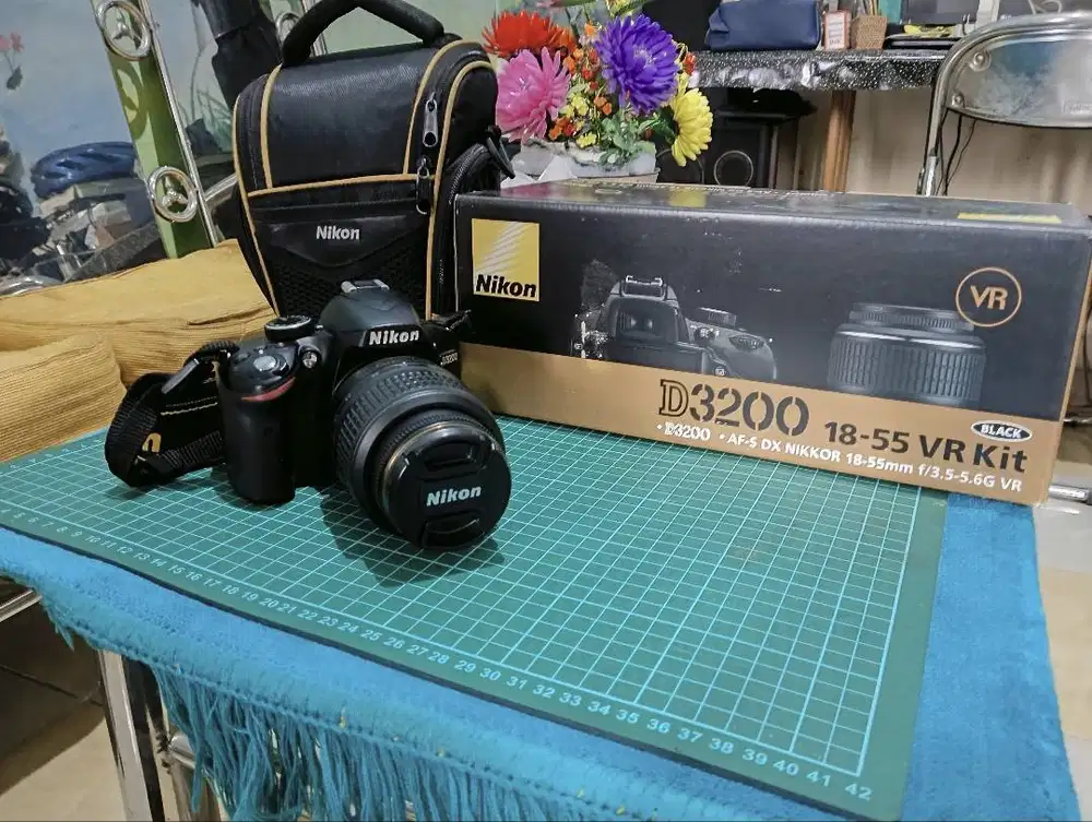 Nikon D3200 18-55MM VR Kit Fullset Box