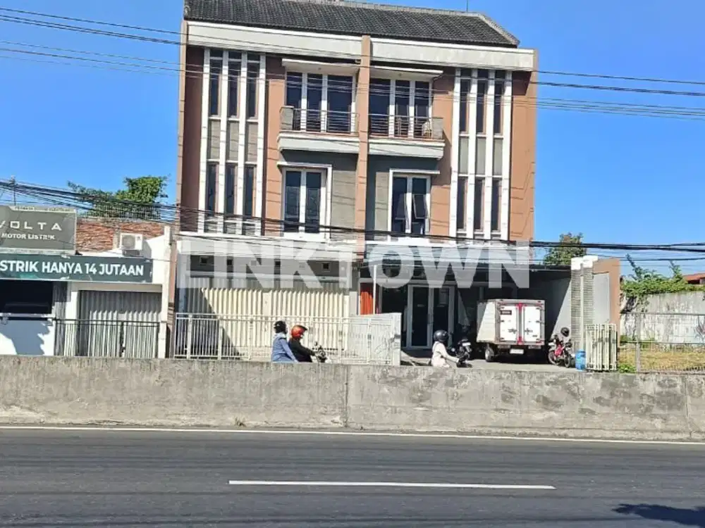 Ruko 3,5 Lantai Kawasan Komersial di Raya Utama Majapahit Semarang
