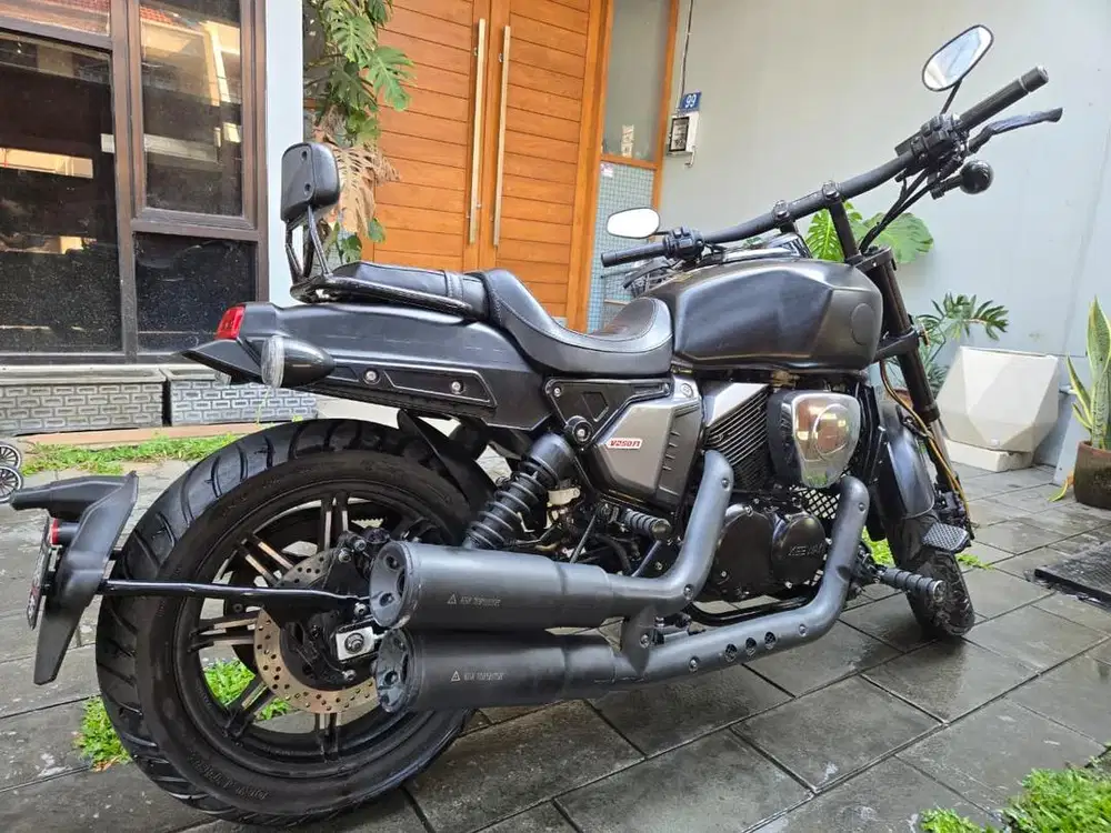 Keeway V250 FI 2021
