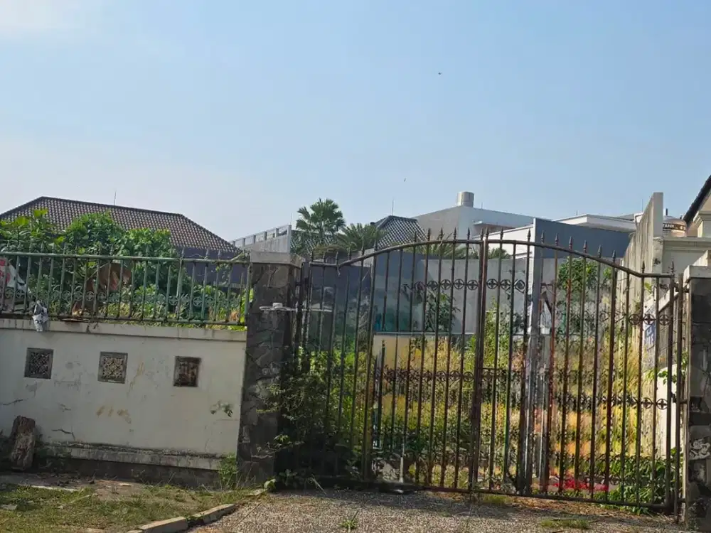 Dijual Kavling di Jl Taman Bukit Hijau - Pondok Indah, Lokasi sangat bagus