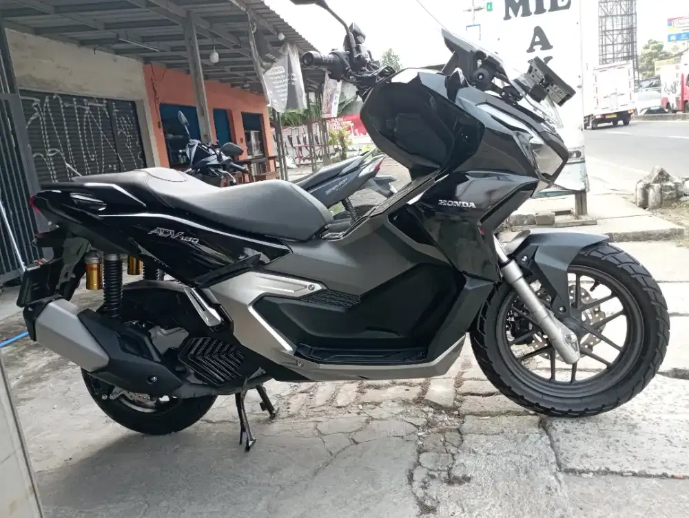 KM 1RB PERAK HONDA ADV 2025 kondisi Istimewa