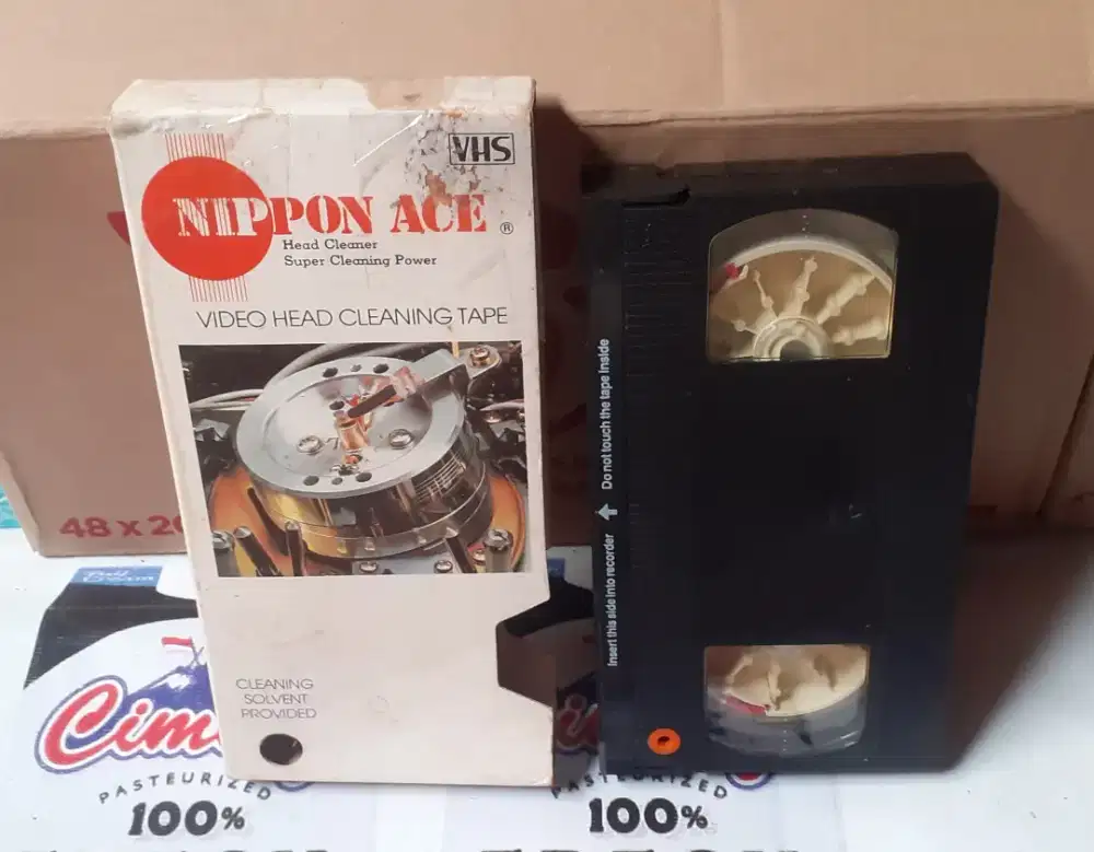 Cassette Video VHS - Video Head Cleaning Tape - NIPPON ACE