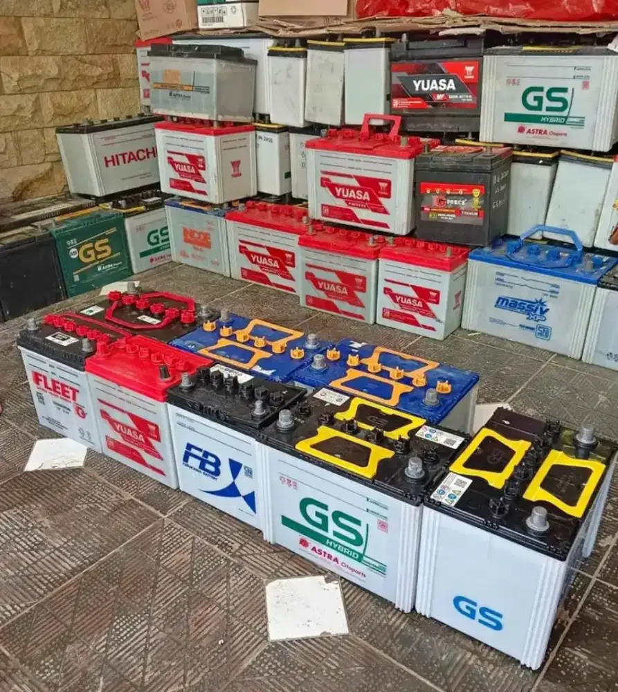 Aki mobil dan truk baru dan seken