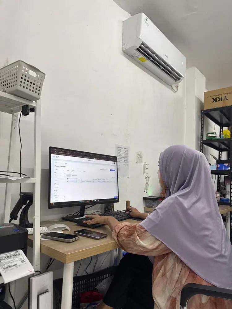 Lowongan admin online shop wanita/pria taman sari gajah mada