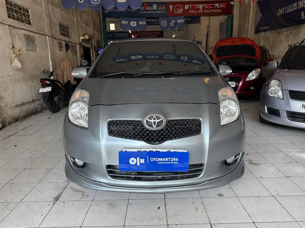 TOYOTA 2009 YARIS S 1.5 AT ABU
JL.RAYA KENJERAN 286 OTOMART286