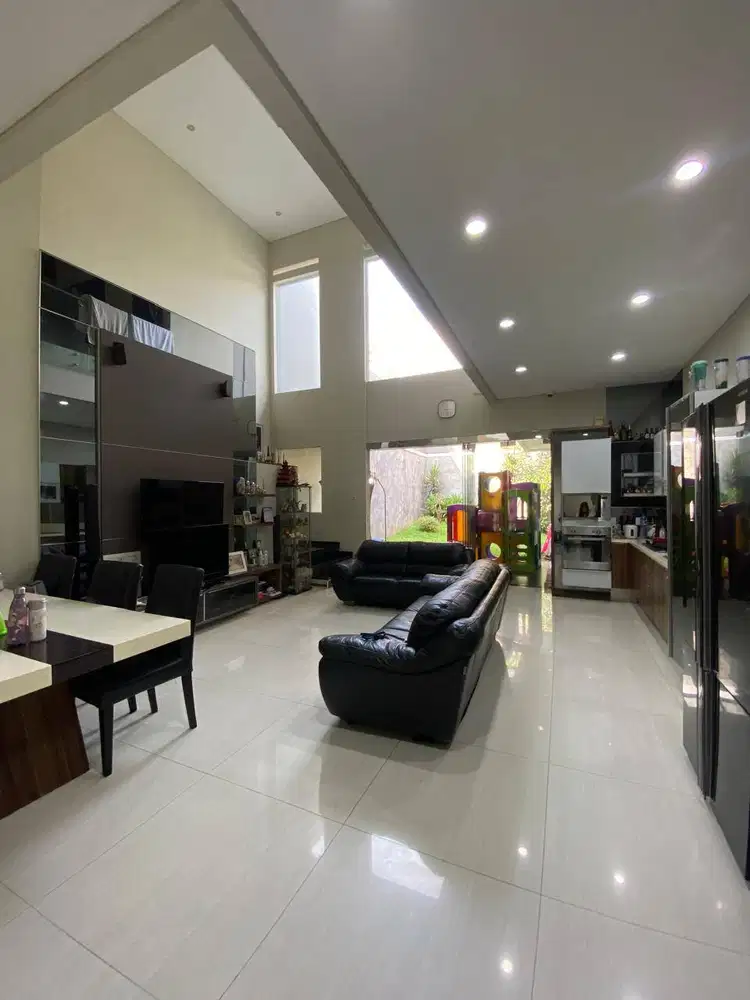 Dijual Rumah Minimalis di Setrasari Bandung Semi Furnished