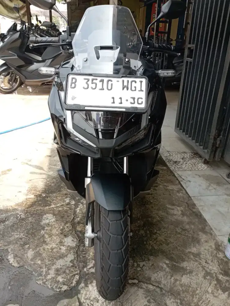 KM 1RB PERAK HONDA ADV 2025 Kondisi Istimewa