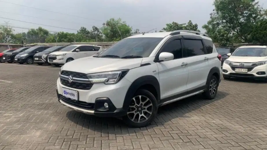 Suzuki XL7 1.5 Beta Bensin-AT 2021