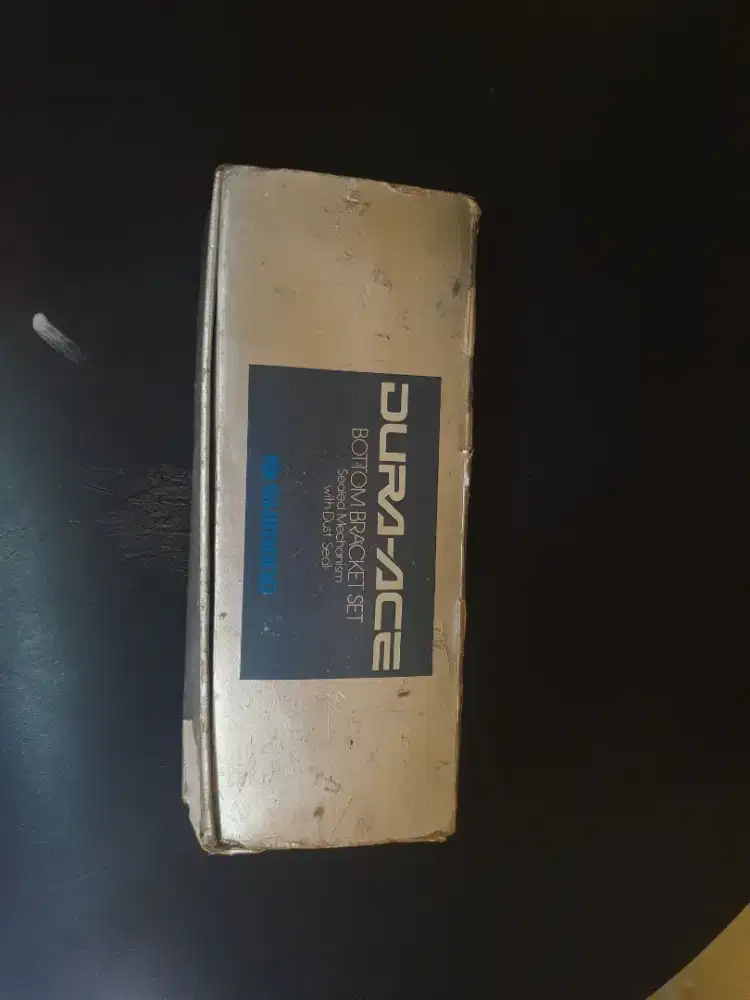 Shimano Dura-Ace (BB-7400) NJS c.1987 Bottom Bracket - English