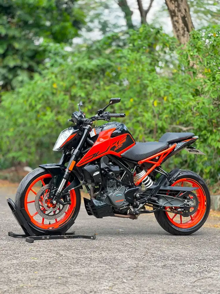 KTM DUKE 200 ABS ORANGE 2021 KM 7K PAJAK PANJANG FULL ORI
