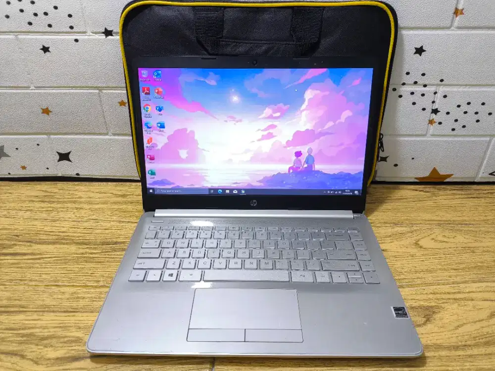Laptop hp14s ram 4gb HDD 500gb amd A4 keyboard backlight