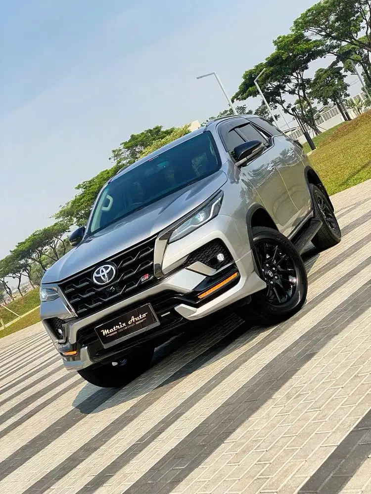 TOYOTA FORTUNER GR SPORT 2.8 AT DIESEL 2022.