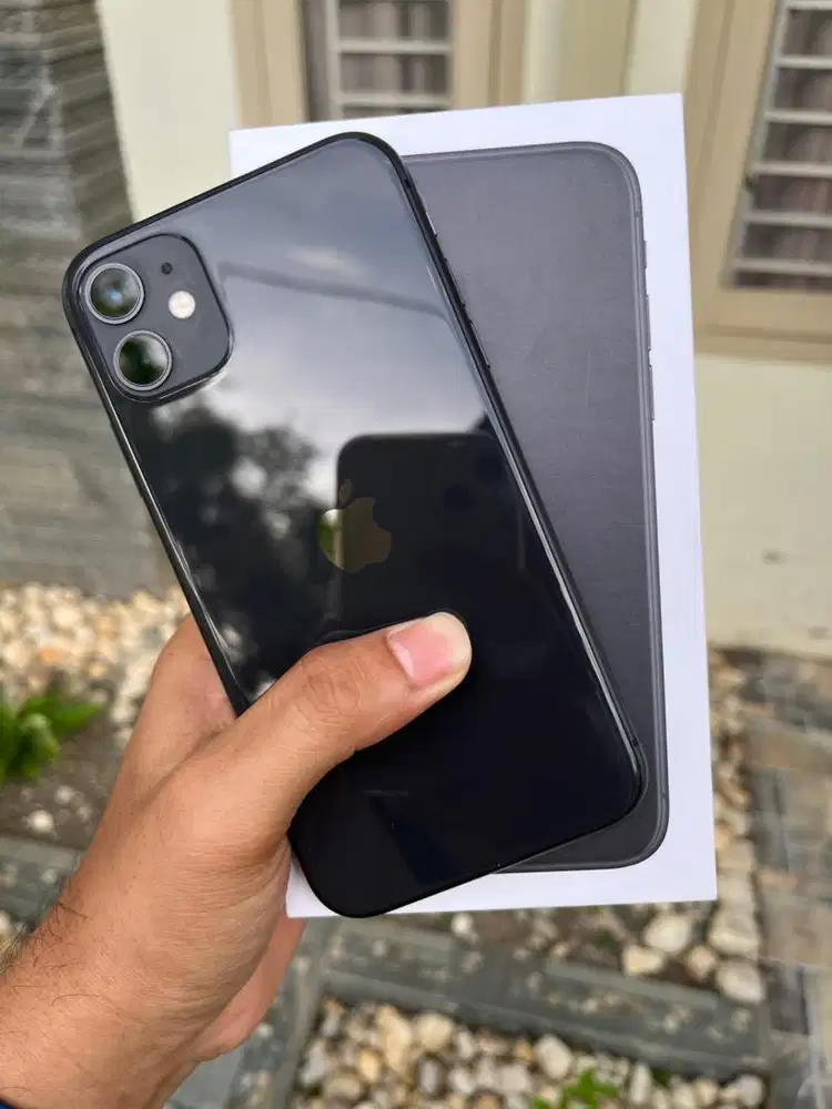 iPhone 11 64gb inter smartfren only