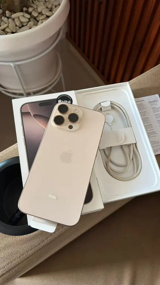 iphone 16 pro max 256gb dessert titanium
